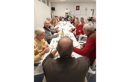 Une vue des convives au repas qui a suivi l'AG du 5 novembre 2025